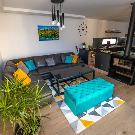 Nera - Etwa מוסטר